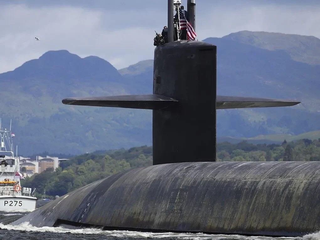 Is there a new Cuba crisis looming? Trump orders nuclear submarines to Russia’s coast