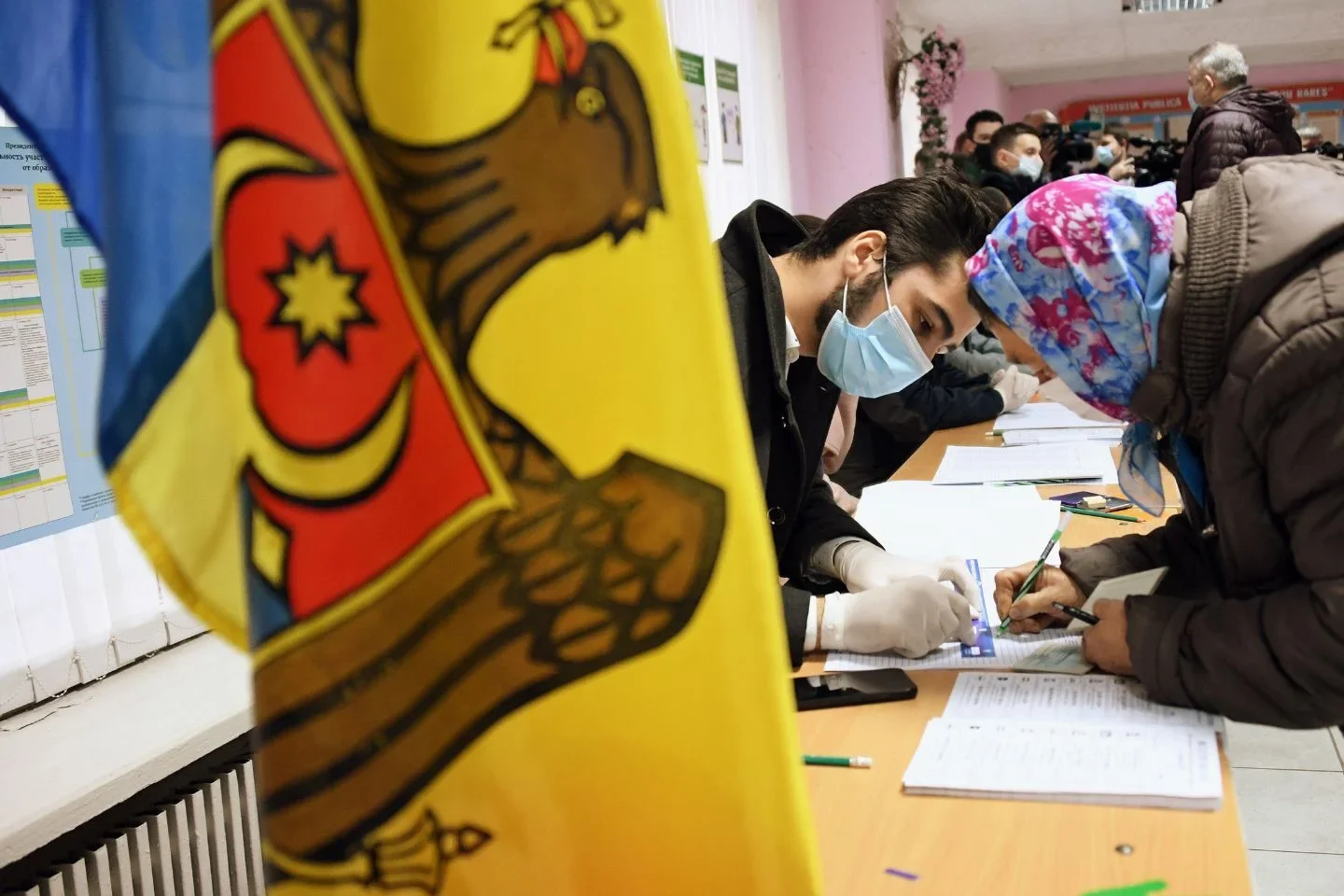 The 2025 election campaign in Moldova – scandals, shadowy figures, and Russia’s long arm